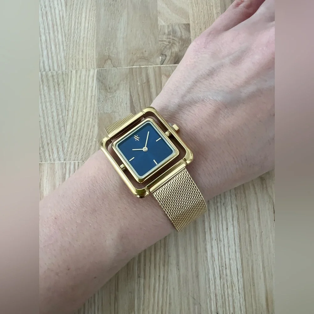 Vanna umbra ladies square royal blue gold tone dress watch NEW BATTERY
